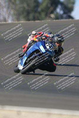 media/Oct-12-2025-CRA (Sun) [[e621380112]]/Races/Race 2/